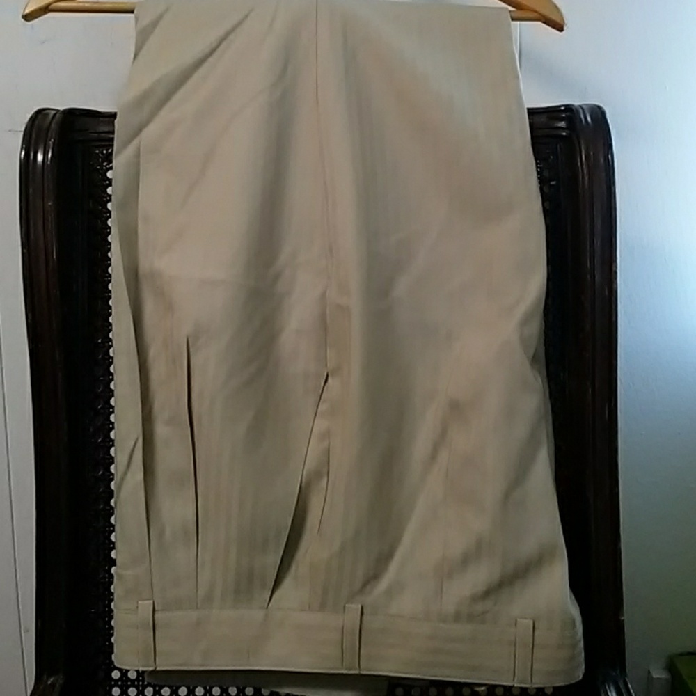 Escada pleated beige wool dress pants Sz 42 US 12